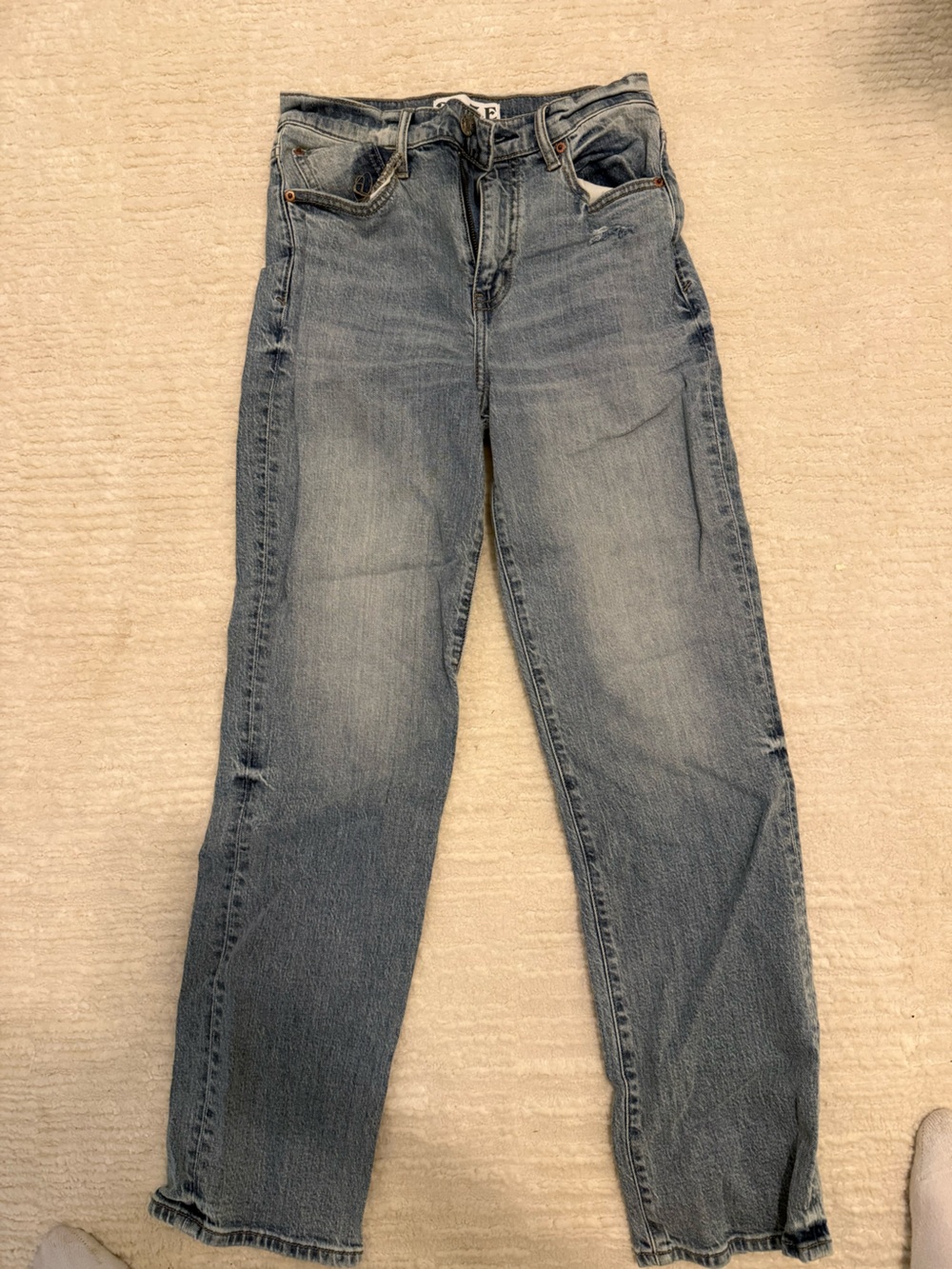 Women's Straight Leg Jeans in Light Blue